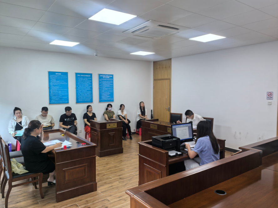 8萬江醫保分局工作信息（萬江醫保分局組織醫保定點零售藥店參加觀摩庭活動）.doc_1