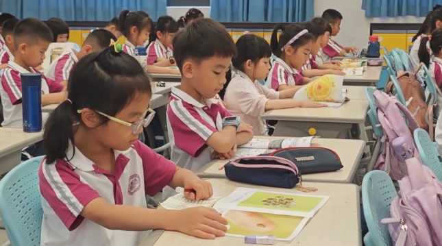 世界讀書日，厚街2萬多書友“共讀半小時”.jpg
